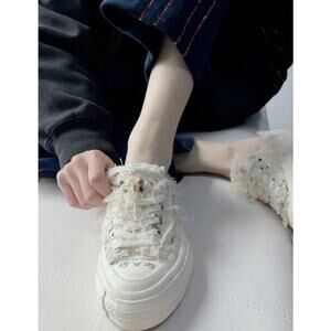 Stylish White Women's Sneakers